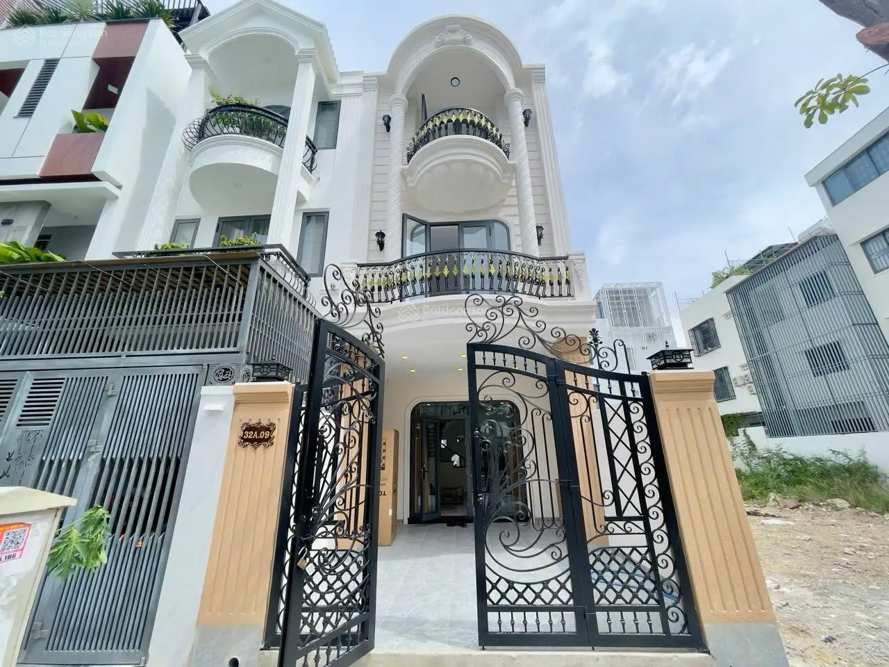 Sở hữu nhà 3 tầng kđt hà quang 2 nha trang- 101.25m2- giá 7,5 tỷ tặng nội thất