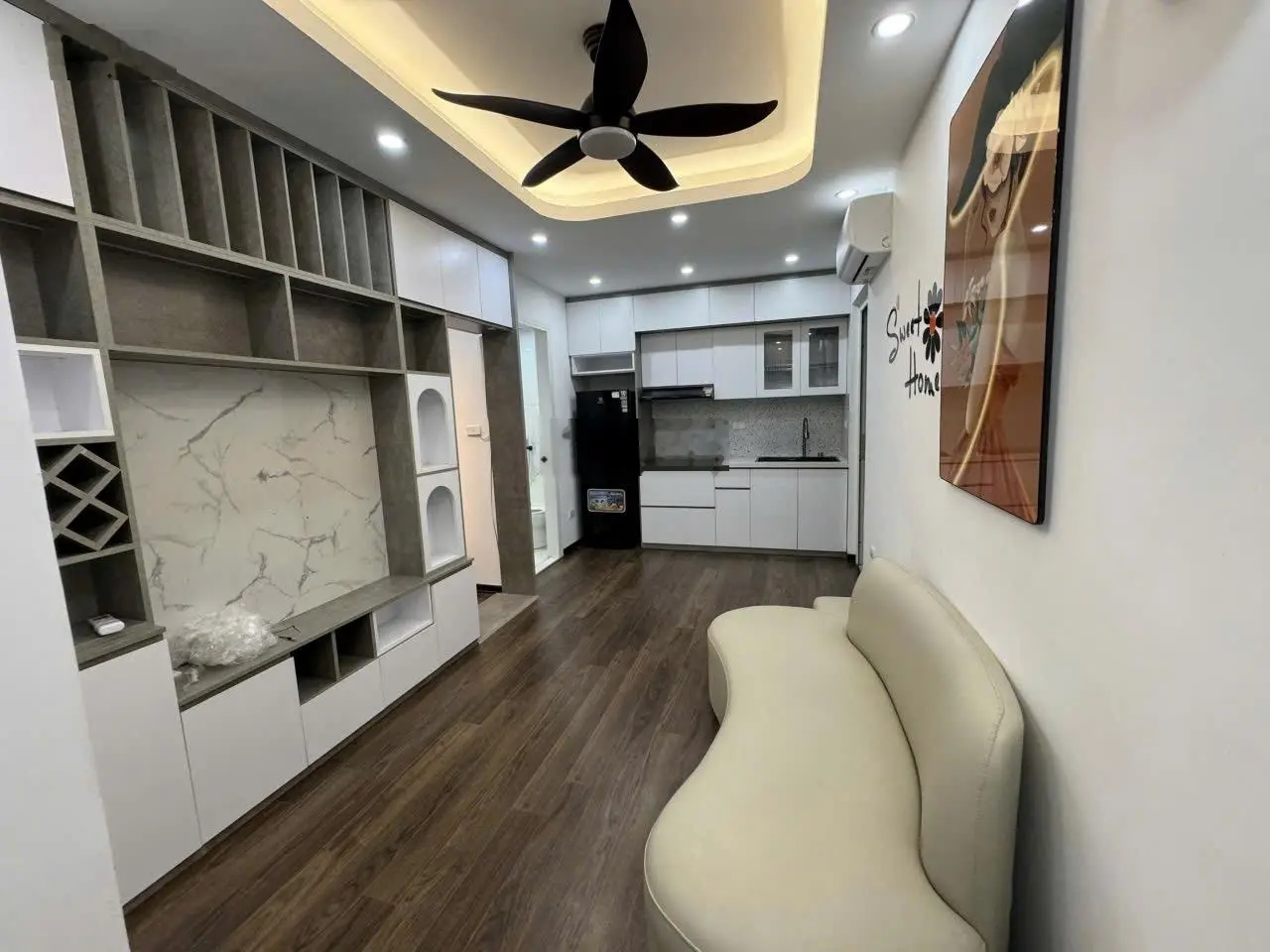 Bán căn 46m2 - 2ngủ& 1vs HH4C Linh Đàm Hoàng Mai. Lh: 0966 455 *** em Thuỷ