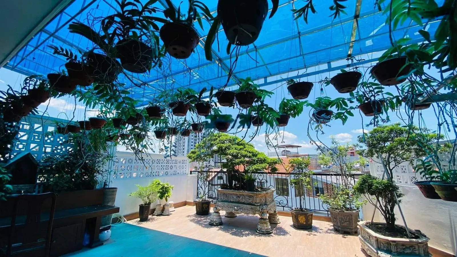 Nhanh! Góc Nguyễn Văn Huyên, gara, thang máy, 2 thoáng, dòng tiền, kinh doanh, ở sướng, 78m2*MT 6m