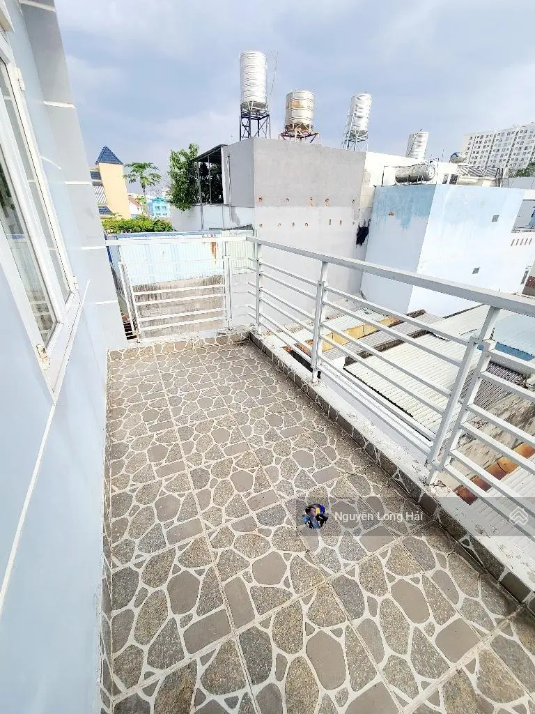 Nhà 4 Tầng, Ngay Miếu Bình Đông , Bình Tân, 4m X 10m, Giá 4.7 Tỷ, Hẻm Xe Hơi
