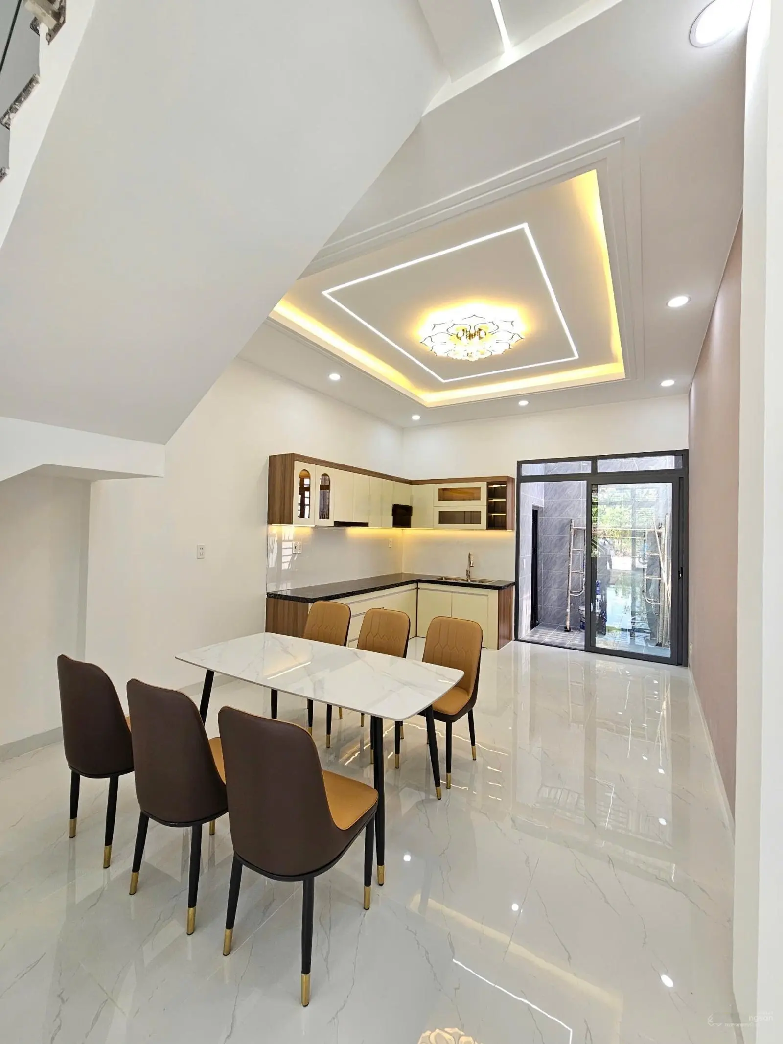 Nhà Đẹp Giá Rẻ: 2Tỷ950_Nhà 1 Trệt 1 Lầu KDC Gần Ngã Tư Miếu Ông Cù, TP.Thuận An