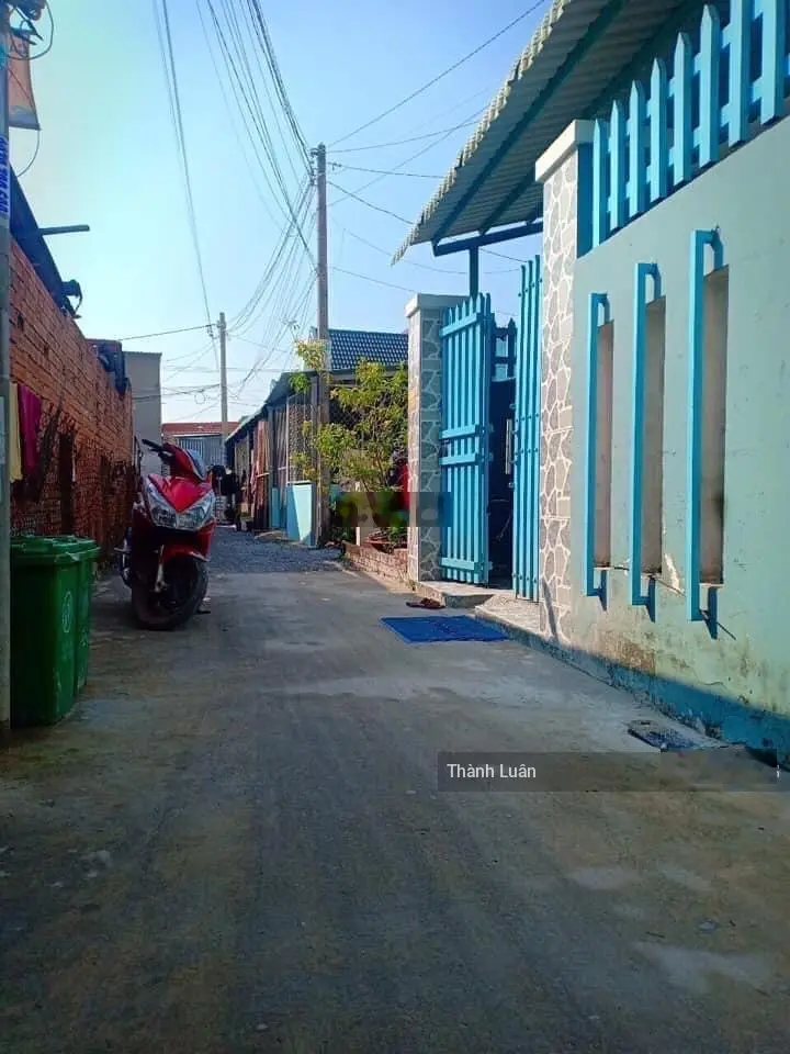 Bà cô 8 cần bán nhanh căn nhà 84m2 đường Bà Triệu Thị trấn Hóc Môn Huyện Hóc Môn giá 1 tỷ 080 triệu