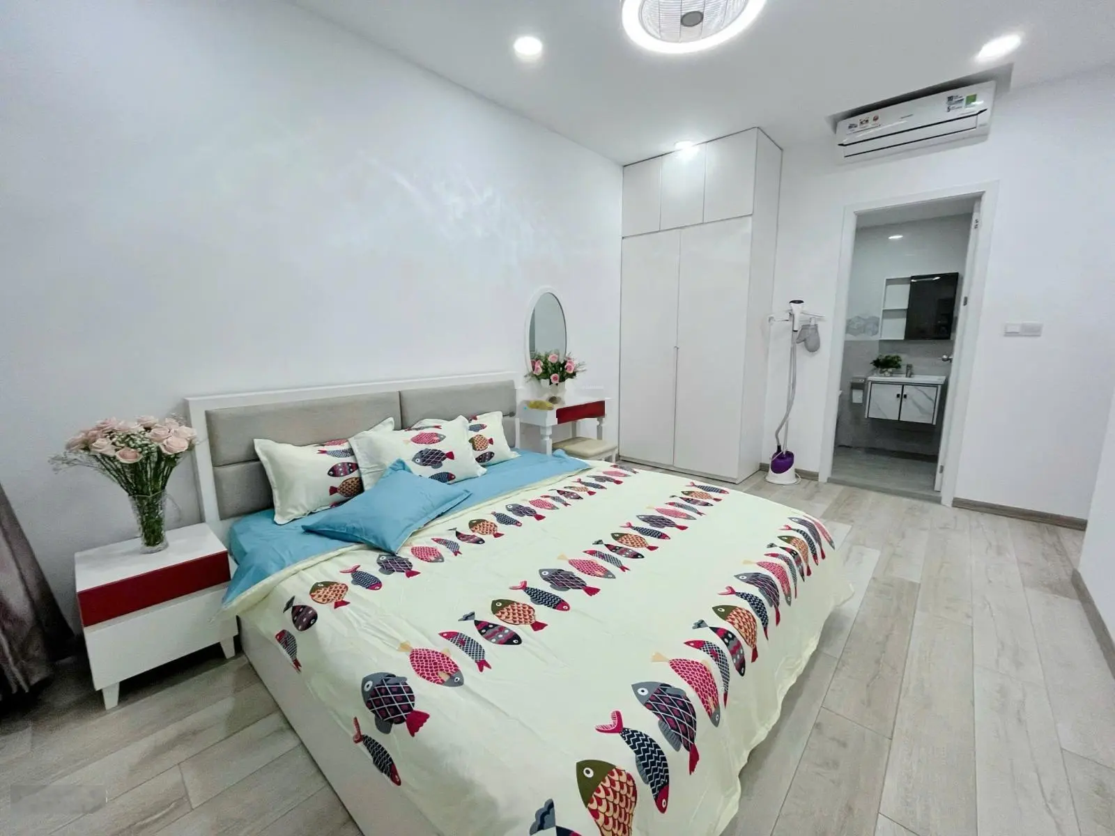 Bán căn hộ The View Riviera, diện tích 91m2 /105m2, VCB và HLB hỗ trợ vay. Giá tốt chỉ từ 5.5 tỷ