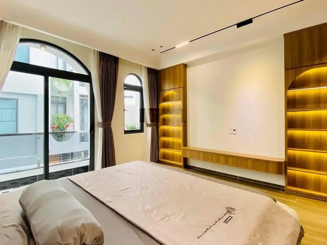 Bán nhà ở đường Sư Vạn Hạnh, phường 10, quận 10 diện tích 64m2 sổ hồng