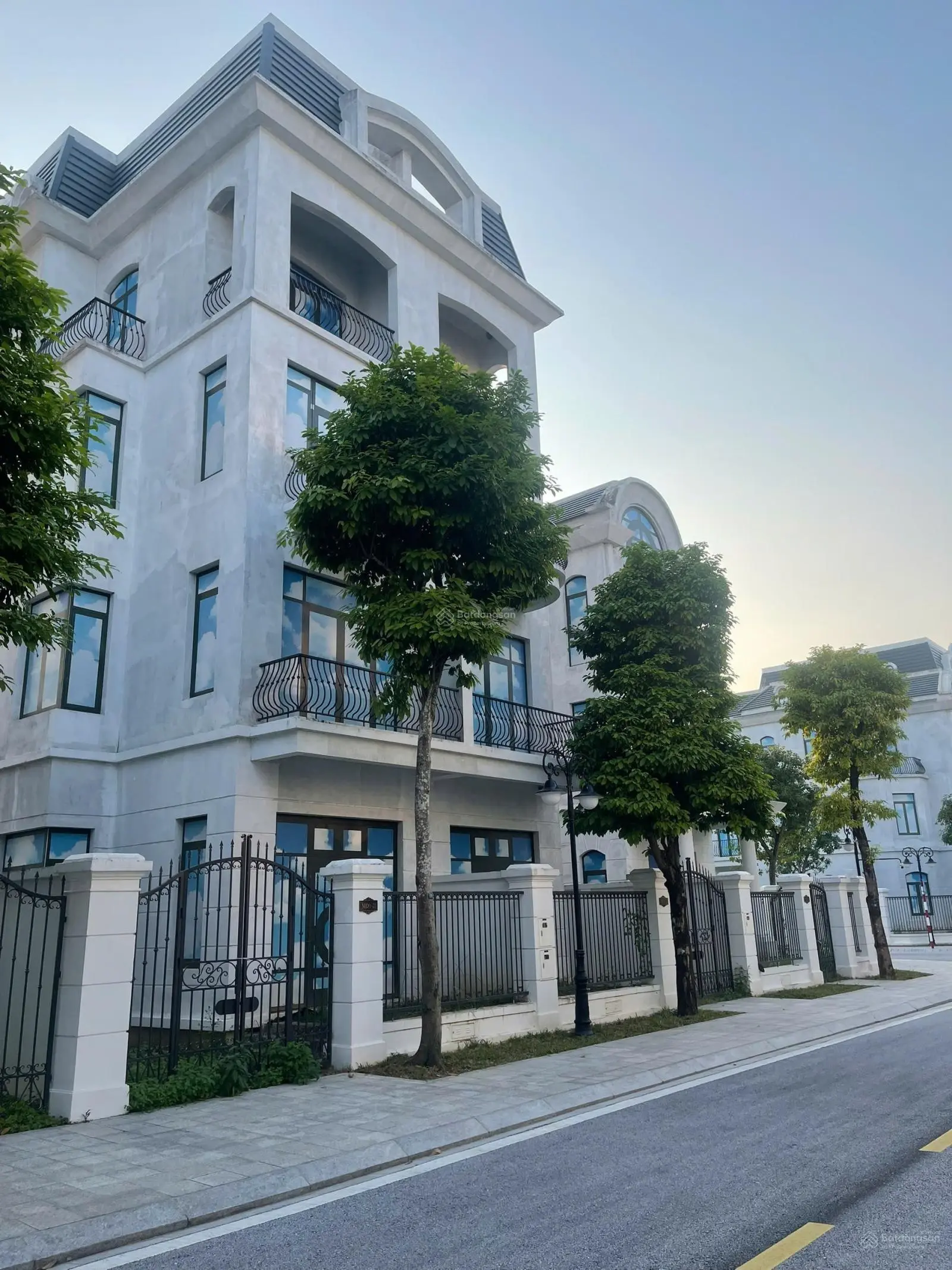 Bán Căn Nhà Song Lập Hướng Tây Nam - 154m - Phân Khu Mẫu Đơn - Vinhomes Star City, Thanh Hóa