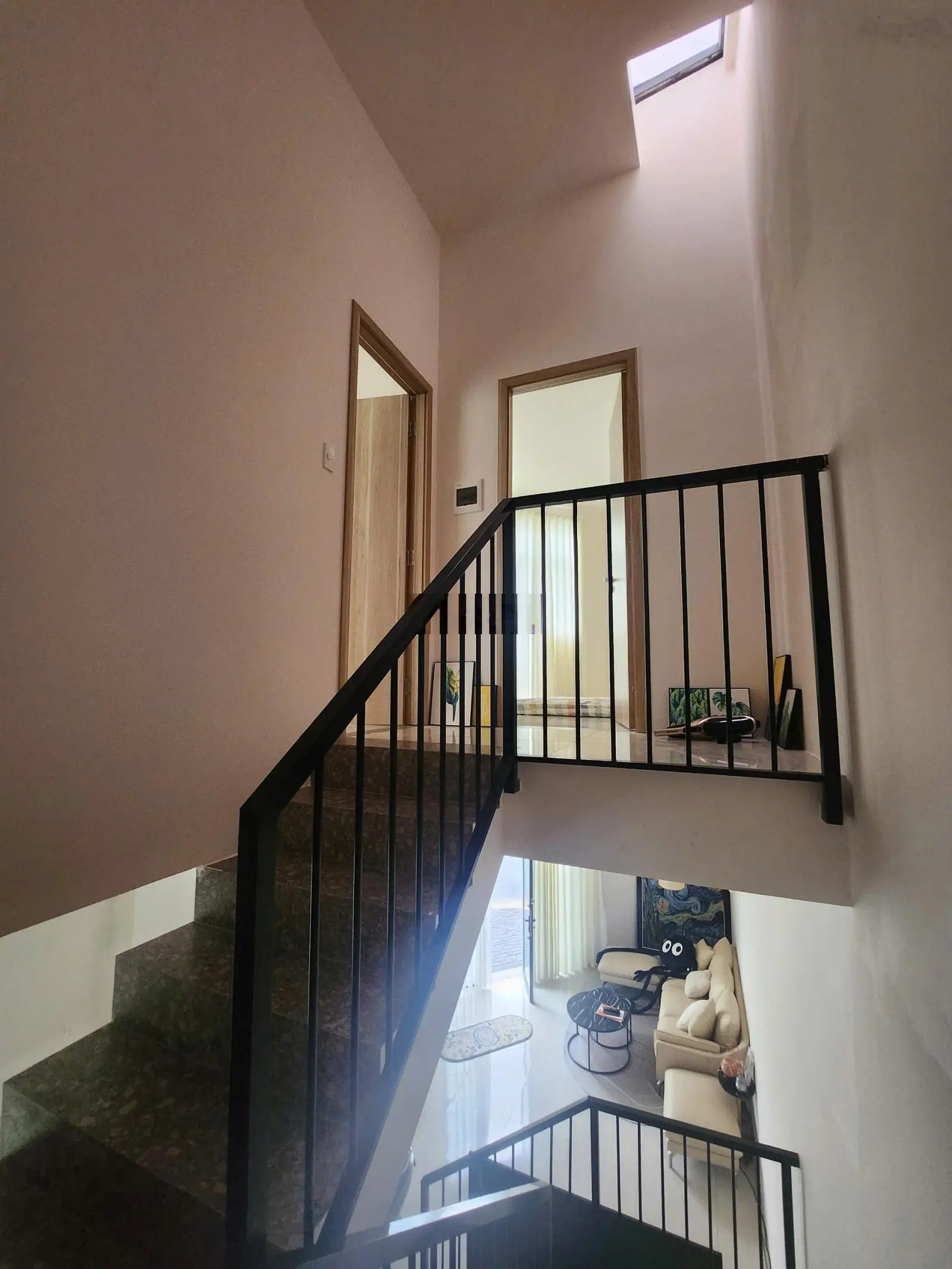 Nhà liền kề ngay góc Tây Sông Hậu GĐ2, 66m2, thuận tiện mua bán