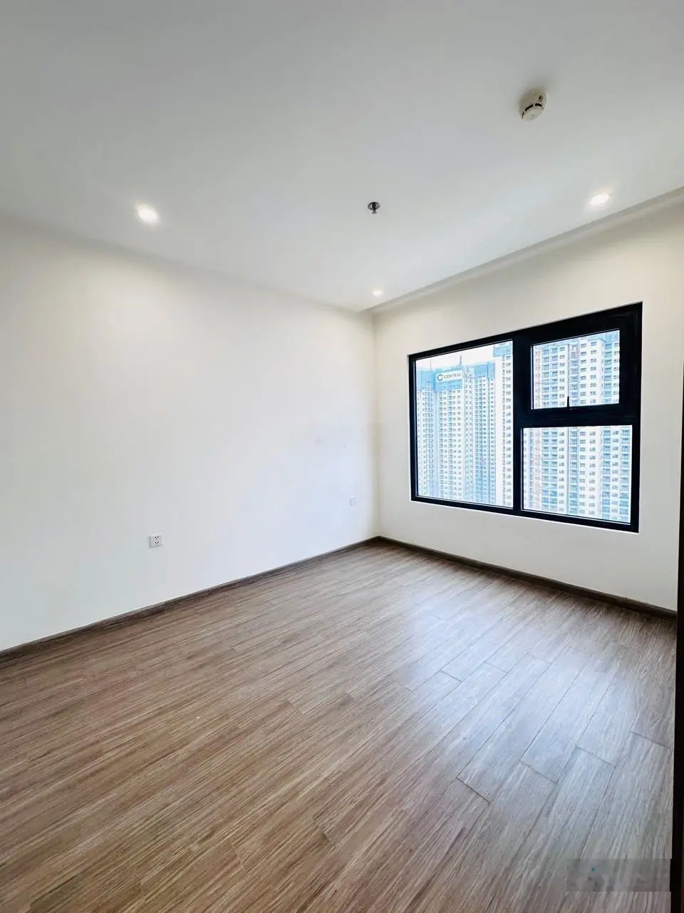 Cắt lỗ sâu - cắt lỗ 900 triệu căn 2PN 59,4m2 hướng Đông Nam view công viên Ánh Sáng, view sông mát