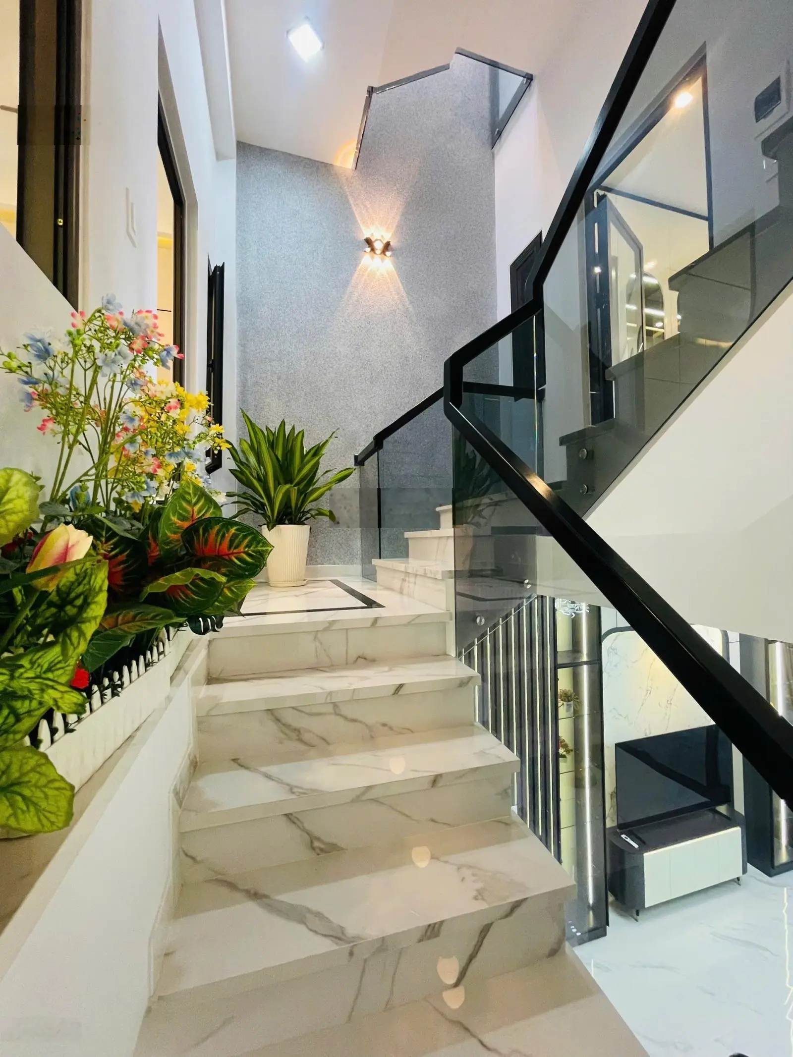 Bán Nhà Tân Cổ Điển Dương Đức Hiền, Gần Biển Nguyễn Tất Thành, Đà Nẵng