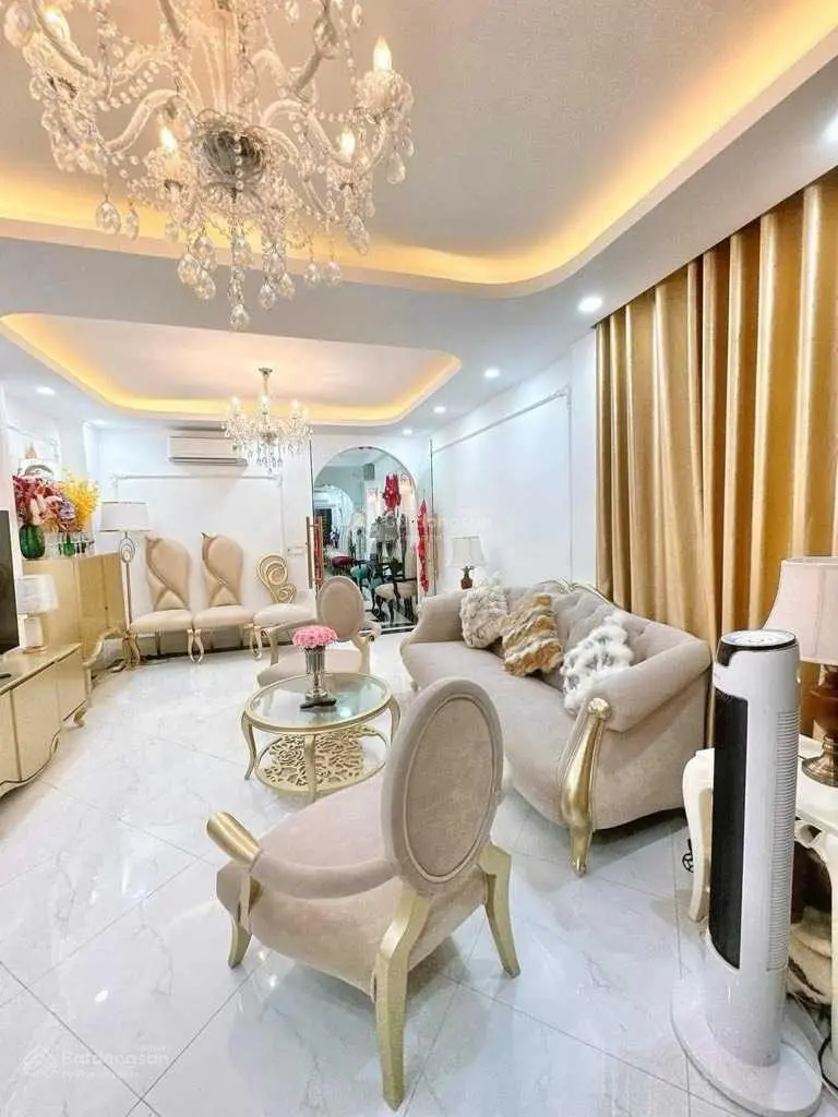 Bán nhà trục chính khu đô thị Đầm Trấu DT 55m2x6T mặt tiền 4.6m, 3 làn ô tô tránh