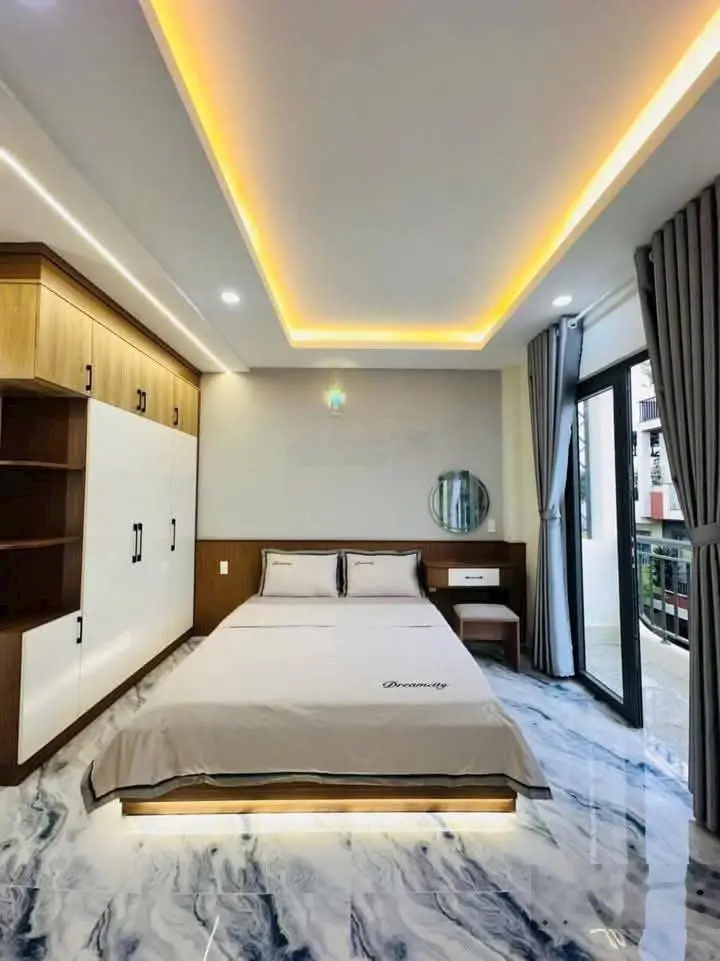 Nhà gần chợ Thạnh Xuân, đường 12m thông, nhà mới full nội thất