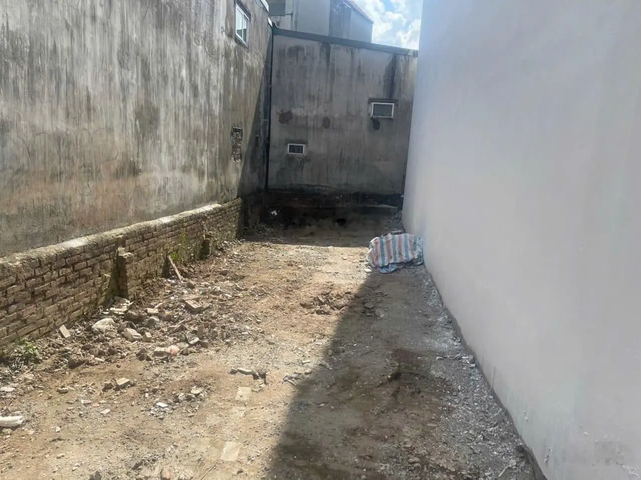 Bán gấp đất Đại Mỗ 55m2, ô tô tránh, kinh doanh, sát trường cấp 2 Đại Mỗ, giá đầu tư. Lh 0366 285 ***