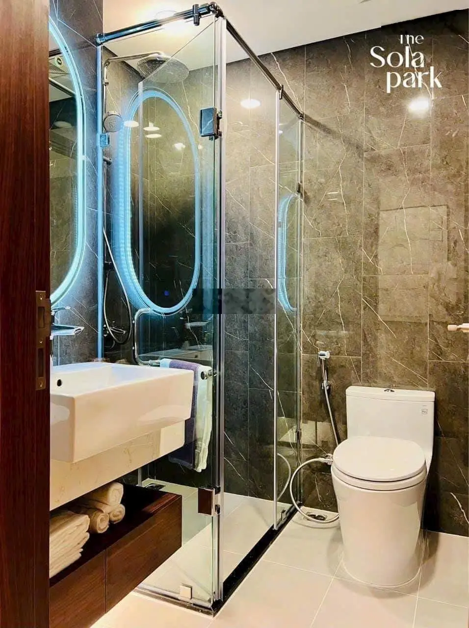 Bán nhanh căn hộ chung cư 3PN khu Tây Mỗ giá chỉ 4,6 tỷ, vị trí đẹp, thích hợp kinh doanh, cho thuê