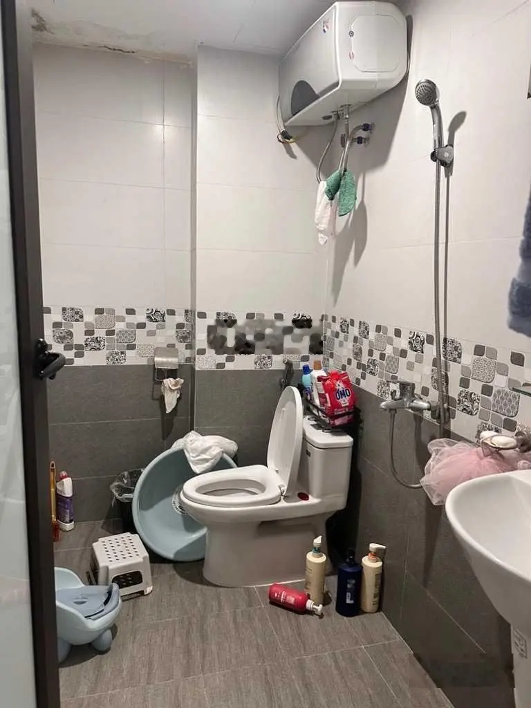 Bán nhà PHỐ TRẠM, 32m2, 5 tầng, MT 5m oto đỗ cổng, giá 4,499 tỷ