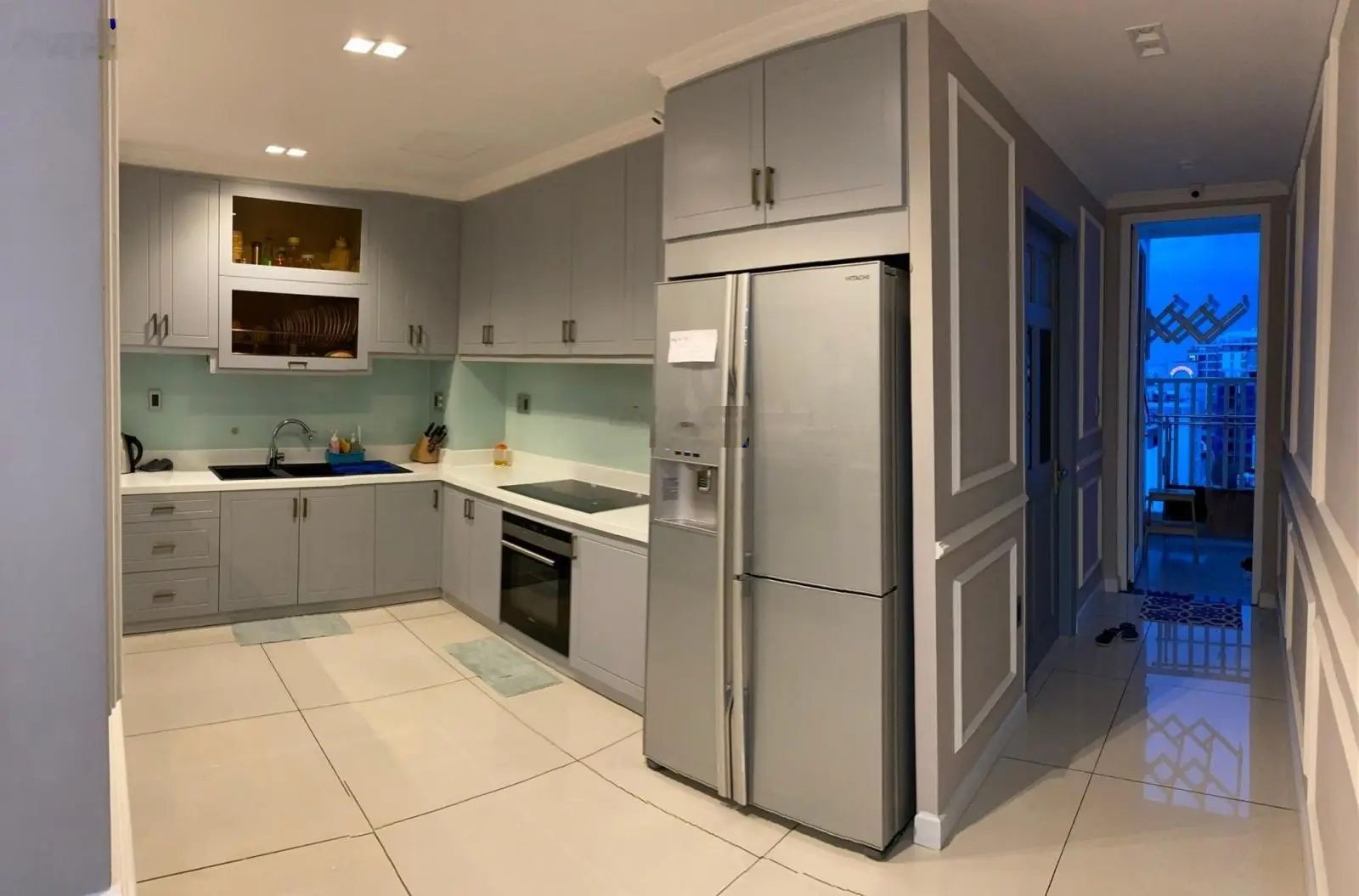 Bán căn hộ Kingdom 150m, 4PN, NTCC. View đẹp căn góc bán 12.5 tỷ giá thật 100%, LH 0902 663 ***
