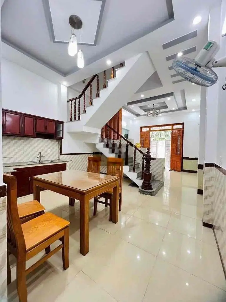 Gấp Bán Nhà Chính Chủ SHR 3 Phòng Ngủ Đường Ô Tô Tại Đức Hoà Long An