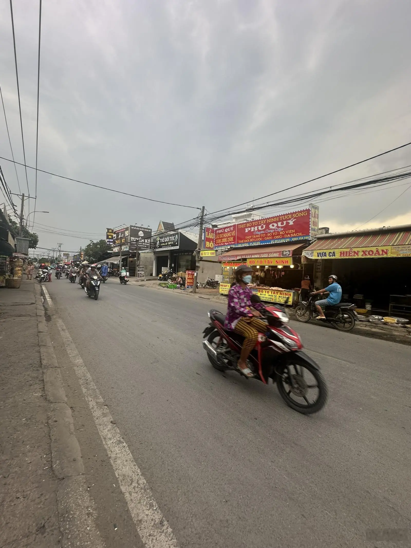 Bán nhà MT Nguyễn Duy Trinh, nhà 4 tầng, 6,6mx25m, hoàn công, đang cho thuê 30tr, giá 15,5 tỷ TL