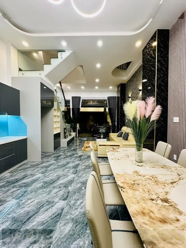 Bán nhà riêng tại đường Trần Tuấn Khải, P5, Q5, 54m2. Hẻm xe hơi . Chỉ 3,05tỷ. 0765069021 - Trúc