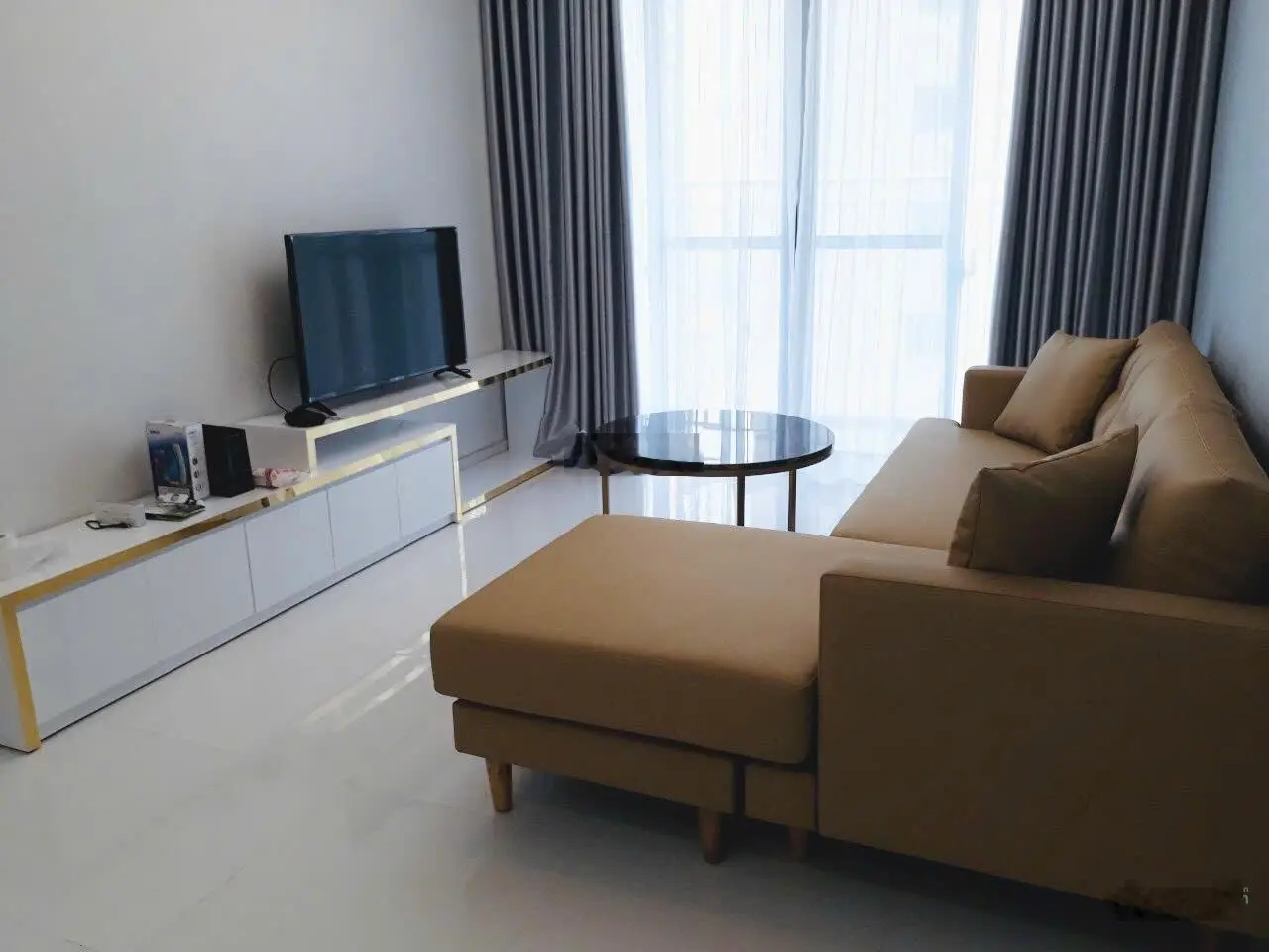 Bán Scenic Valley 3PN DT 101m2, lầu đẹp full nội thất, view hồ bơi giá 7,2 tỷ. LH: 0932 101 *** Thanh