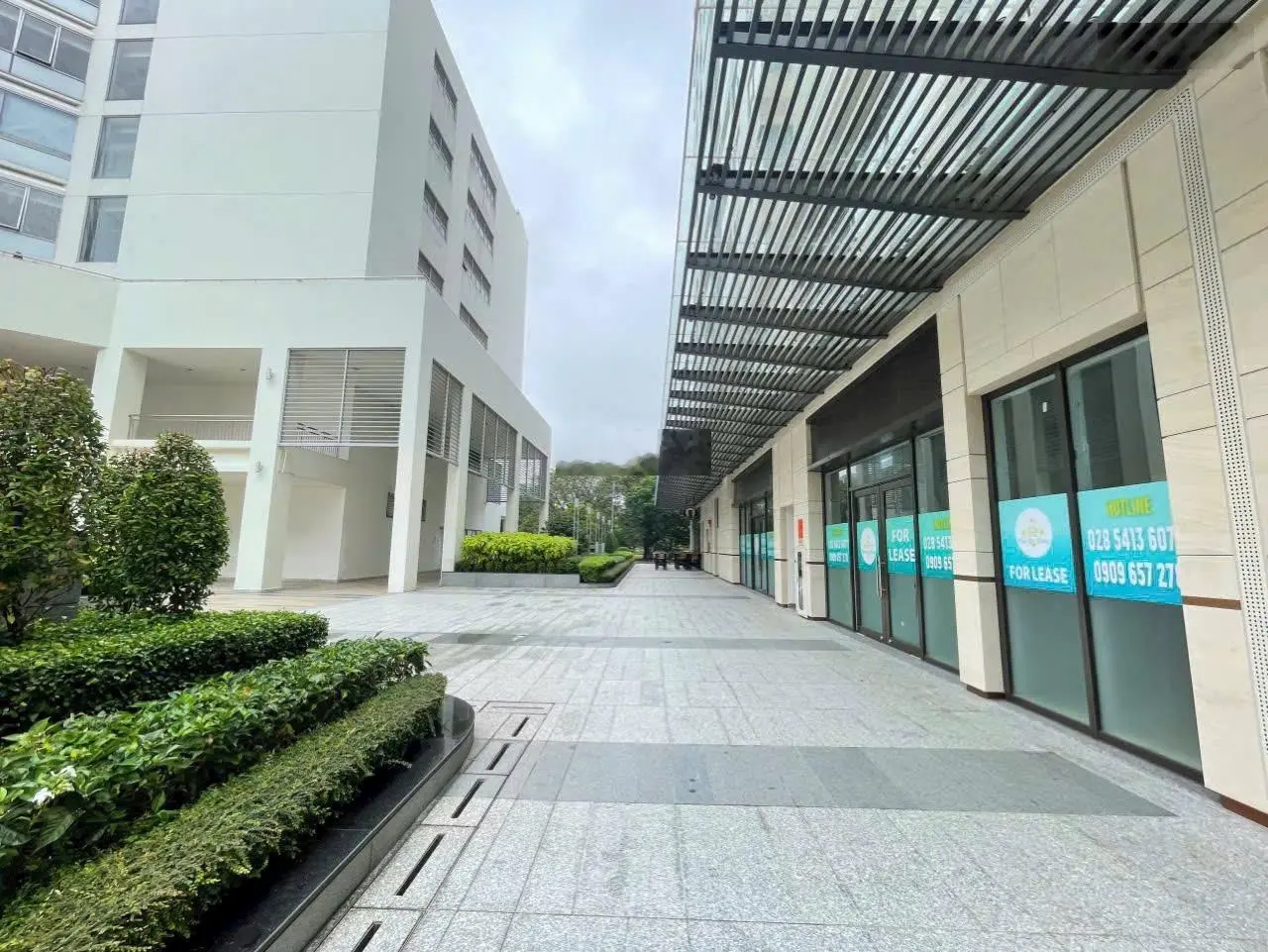 Shophouse ngay hồ bán nguyệt, cách yeebo, cầu anh sao chỉ 50m,sở hữu lâu dài,dt 194m2, 1 trệt 1 lầu