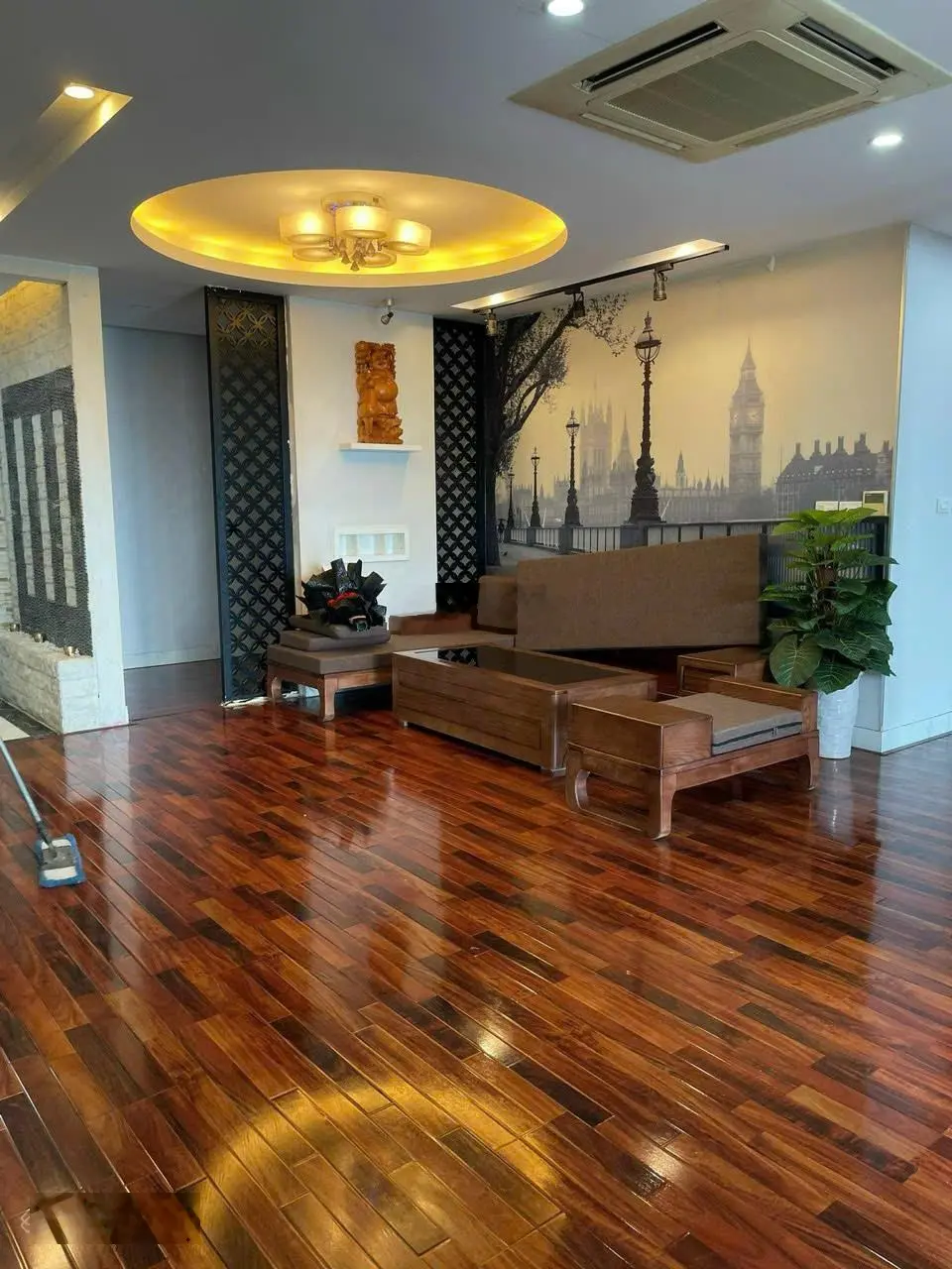 Chính chủ bán CH dự án Golden Land 275 Nguyễn Trãi, 130m2, 3N2W, căn góc Đông Nam+Tây Nam.Giá 6,9tỷ