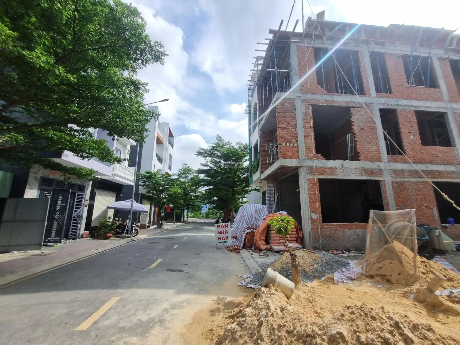 4.3 Tỷ - nhà mới 100% KDC Lộc Phát - về QL 13, HCM cực gần. Căn còn sót lại. Hiếm bán 0902946533