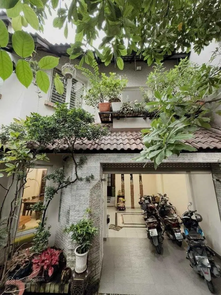 VIP!!! Siêu phẩm villa phong cách Đà Lạt gần công viên làng hoa, 8x15, 2 tầng, cực chill