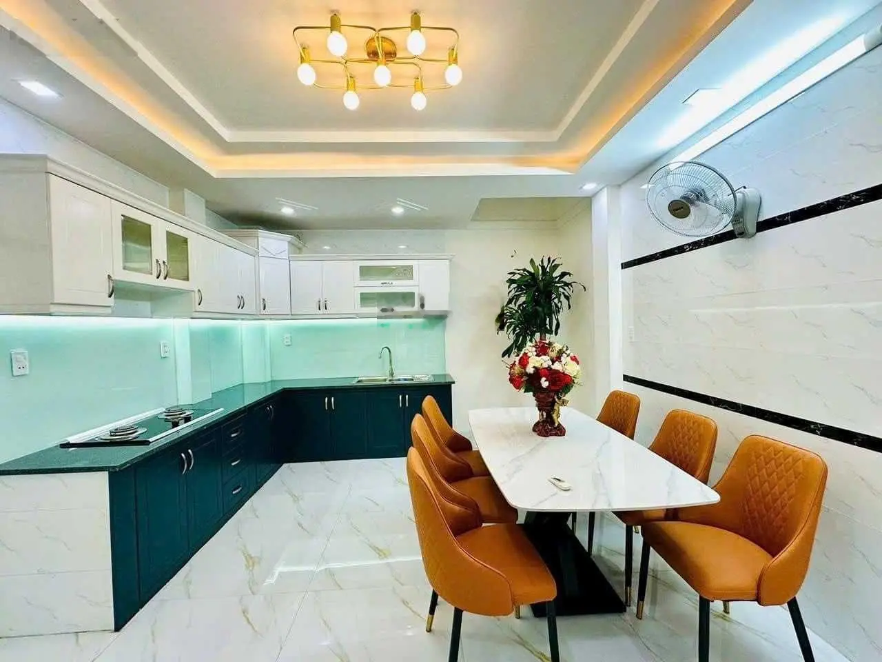 Chủ kẹt vốn cần bán gấp căn nhà HXH Trần Kế Xương Phú Nhuận. Giá 4tỷ8, DT 45,9m2