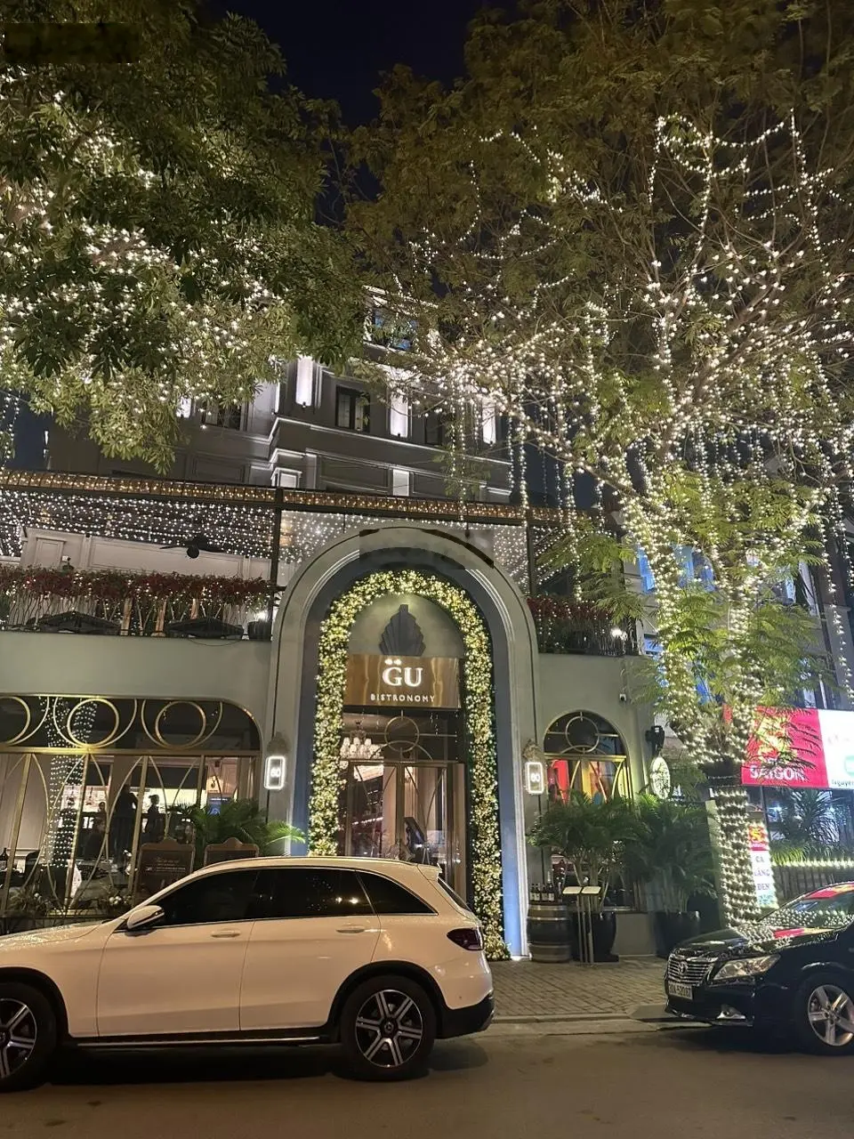 Hiếm! Nhà phố Nguyễn Thị Định - Cầu Giấy. DT 90m2, MT 11m. Giá 23,8 tỷ. Lô góc 3 thoáng, ô tô tránh