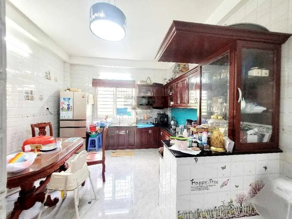Nhà đẹp - Giá tốt, 4 Tầng - DT cực rộng 84M2 - HXH Khu Vip Bàu Cát.
