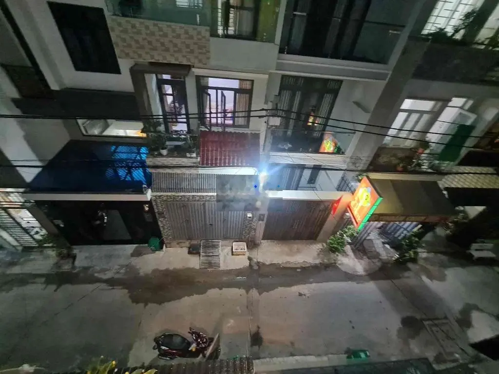 NHÀ ĐƯỜNG SỐ 8 LINH ĐÔNG THỦ ĐỨC 3TẦNG DT:55M2 GIÁ 5TỶ HƠN