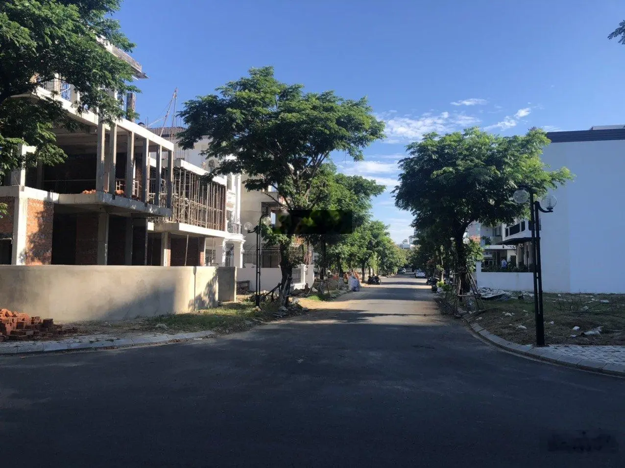 Bán biệt thự Euro Village - 250m2 - Giá 30, x tỷ - Có x nhỏ là bán - Toàn Huy Hoàng