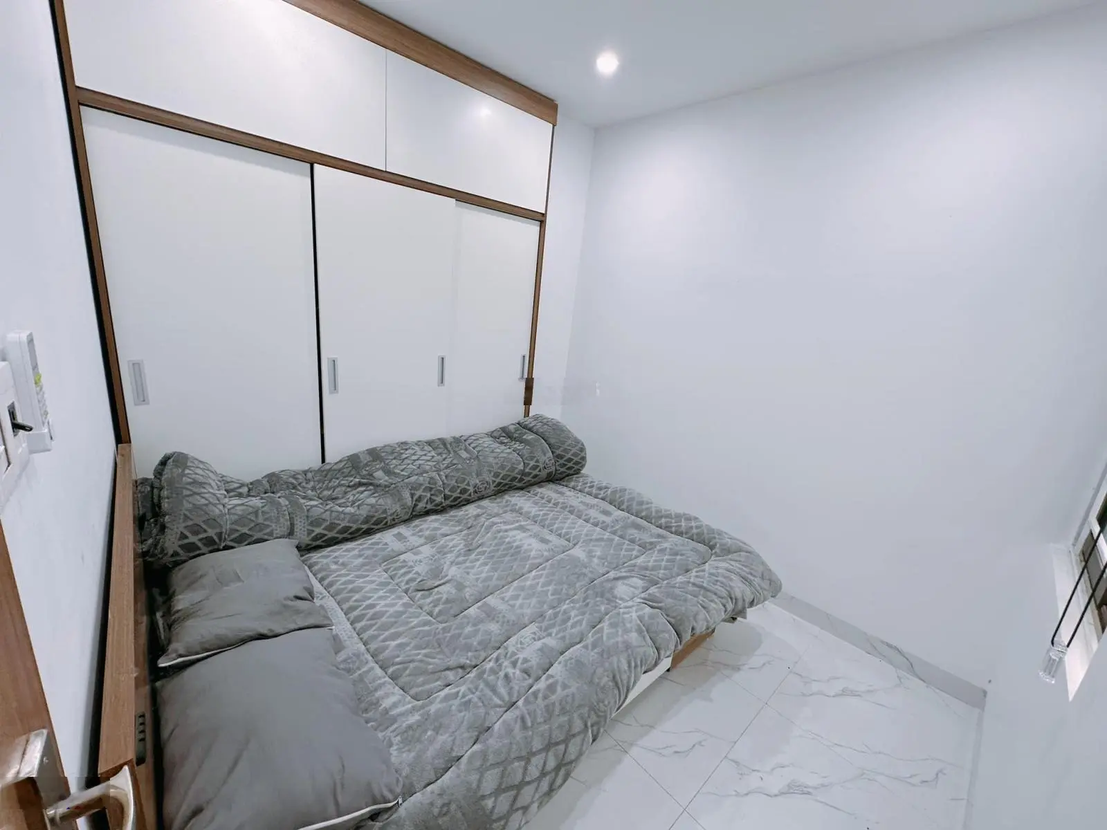 Bán tòa CHDV Khâm Thiên- Đống Đa, 110m2*8T, MT 9M, 28 phòng KK, đủ PCCC, ngõ 4M, dòng tiền 8%/năm!