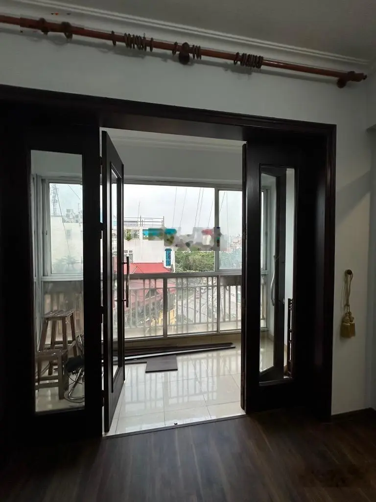 Bán nhà mặt phố Thái Thịnh. Mặt tiền 4.7m. Vỉa hè rộng. Diện tích 80m2