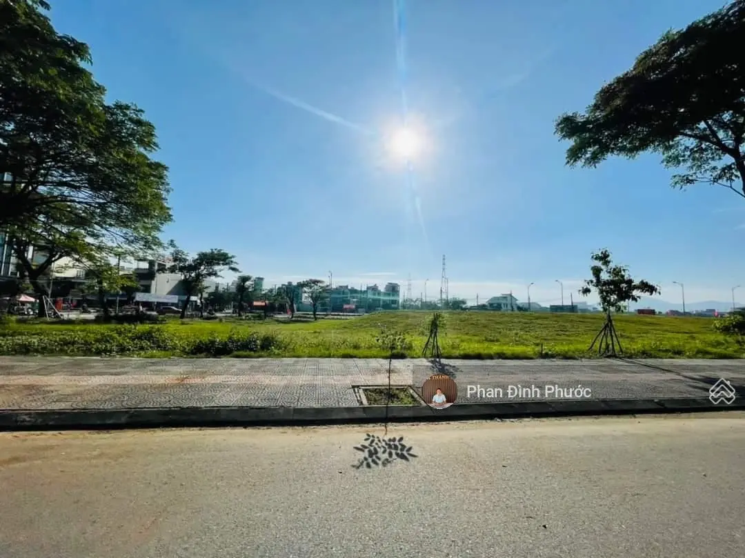 Ngô Huy Diễn View công viên, vị trí Quảng Cáo, nhìn ra cầu Hòa Xuân
