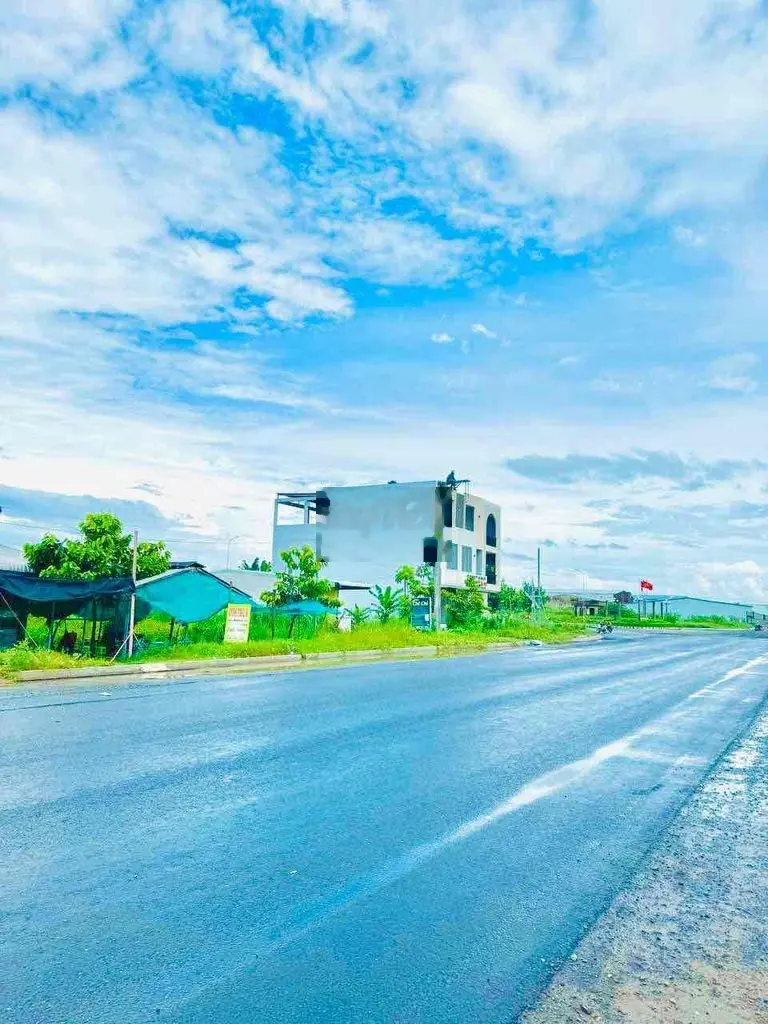 Cần bán lô đất ngay trung tâm hành chính Thủ Thừa Long An