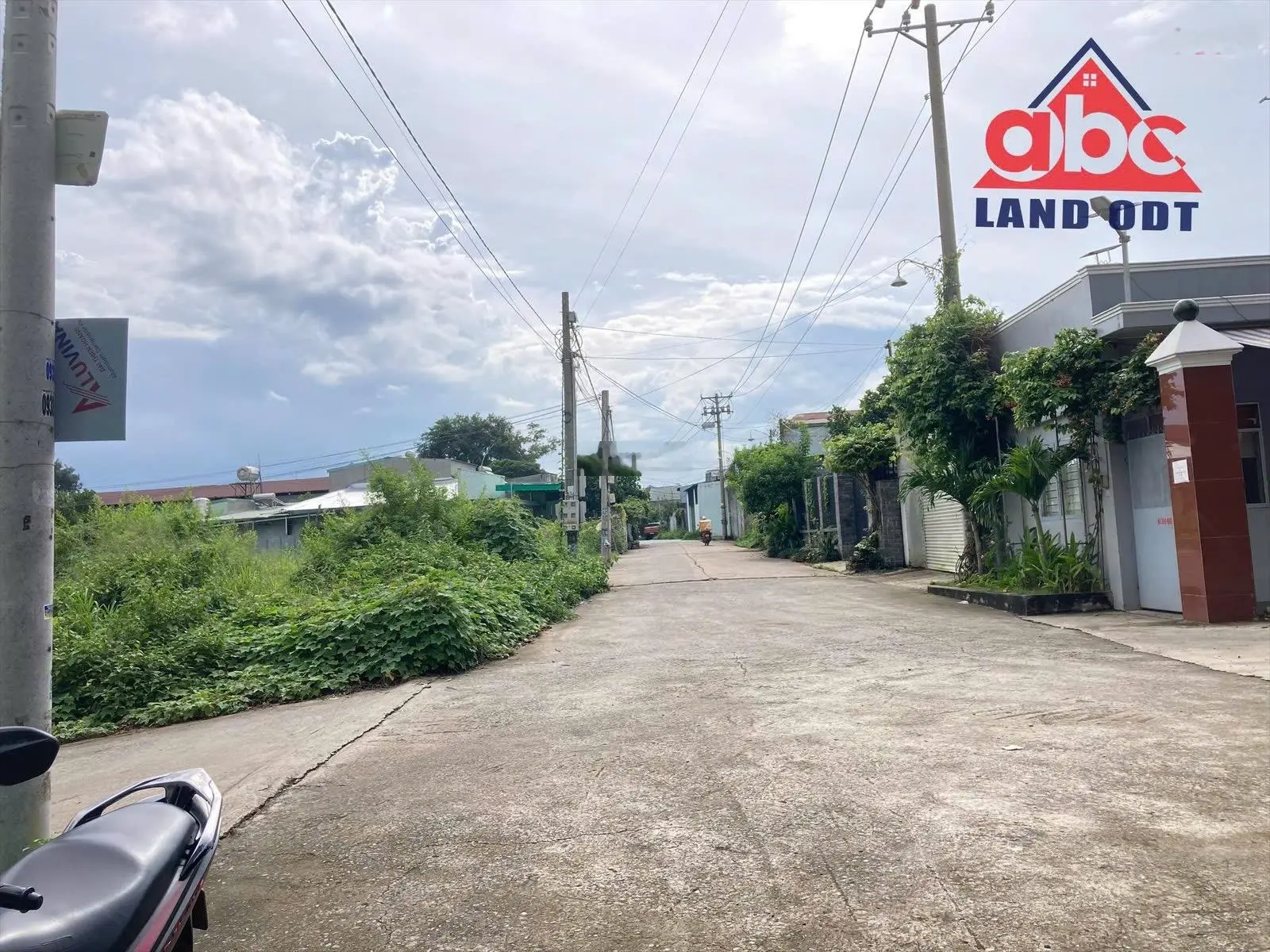 Bán gần 12000m2 đất giá 2 triệu/m2 tọa lạc ở chợ chiều Thanh Hóa, Hố Nai 3, Trảng Bom