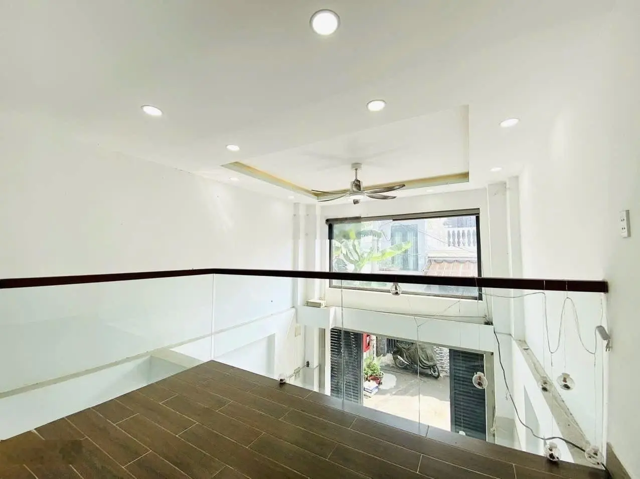 Nhà 3 tầng mới tinh ngay chợ Thủ Đức, hoàn công chuẩn, ô tô ngủ ngon trong nhà 6.59 tỷ