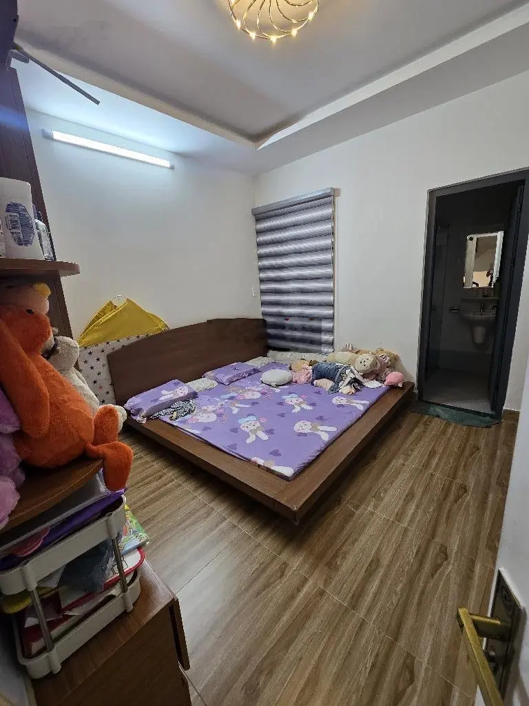 Nhà đẹp 5 tầng bình tân-gần võ văn kiệt, hồ học lãm- 55m2- 4*14- 5pn- oto ngủ trong nhà-giá 7.4 tl