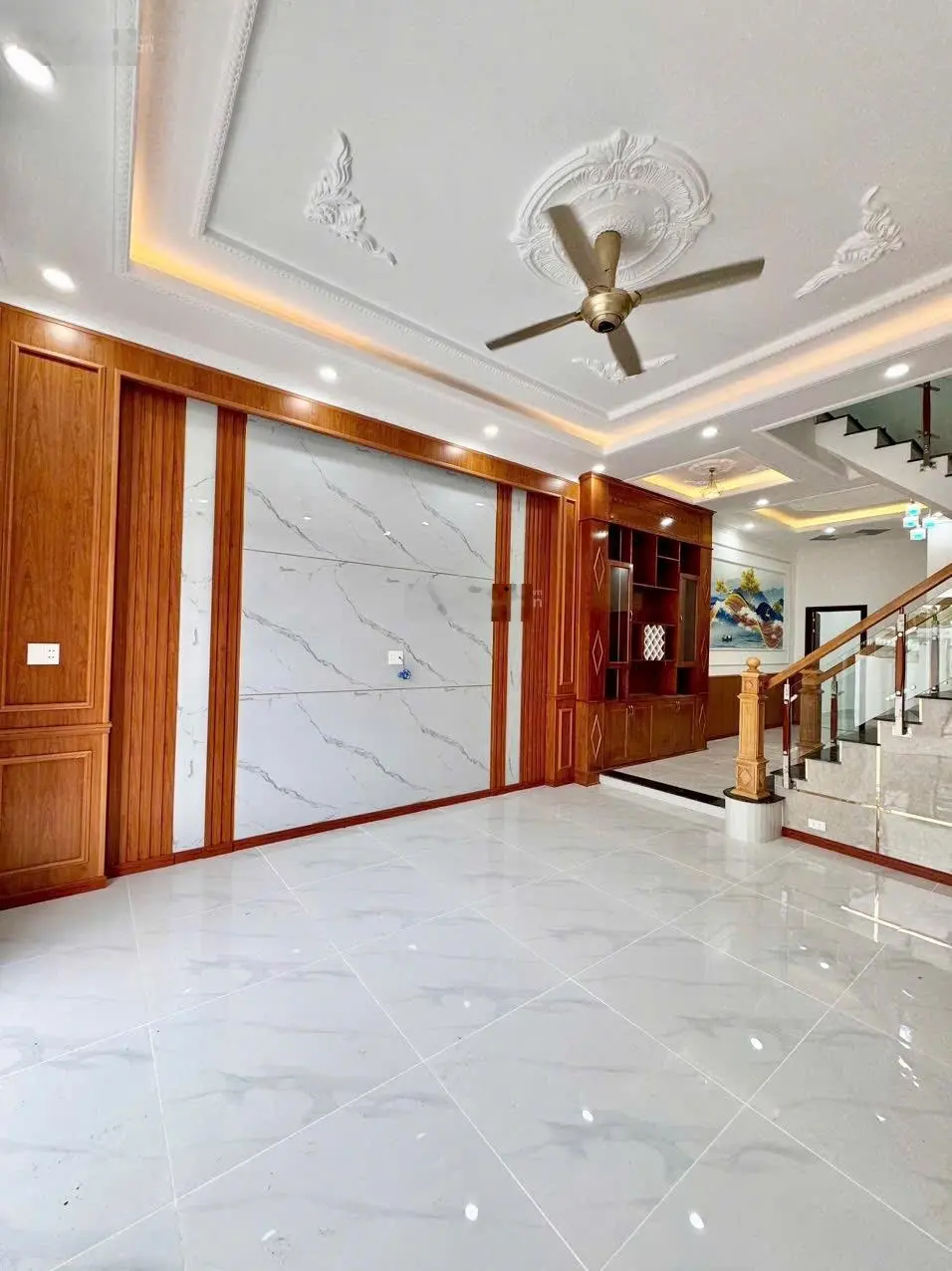 Bán nhà phố liền kề phường Hoá An diệt tích 5x20m nhà 1 lầu 1 trệt sân xe hơi đường 8m giá 3tỷ600tr