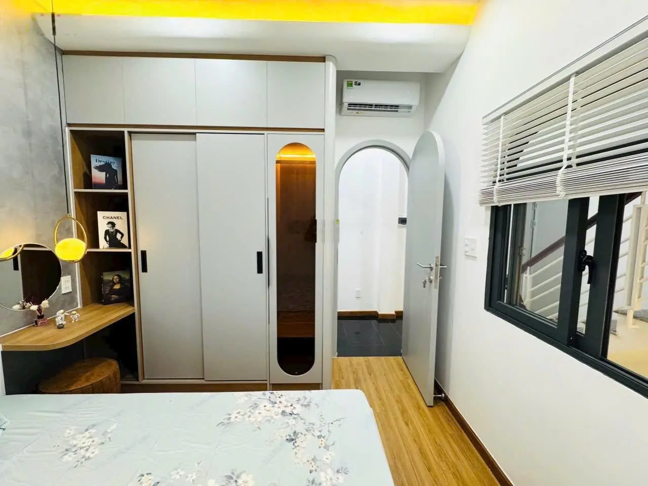 Bán siêu sẩm ngay Đinh Bộ Lĩnh P. 26 nhà 4 tầng mới full nội thất 6.68 tỷ TL mạnh