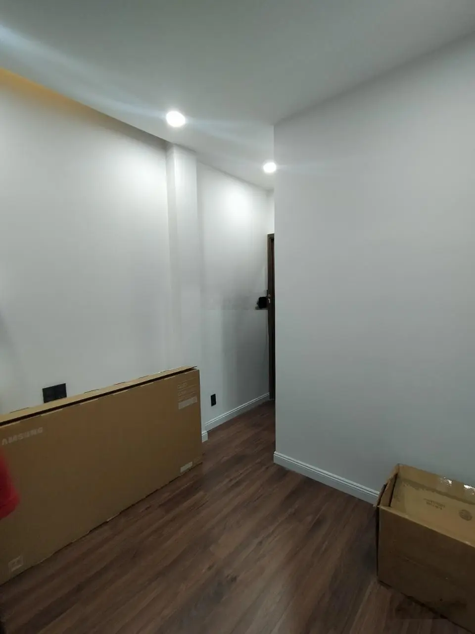 Chỉ 6,9 tỷ - chủ định cư cần bán gấp nhà 4 tầng CMT8 Phường 5 Tân Bình 5PN 4WC đường 4m giáp Q10, 3
