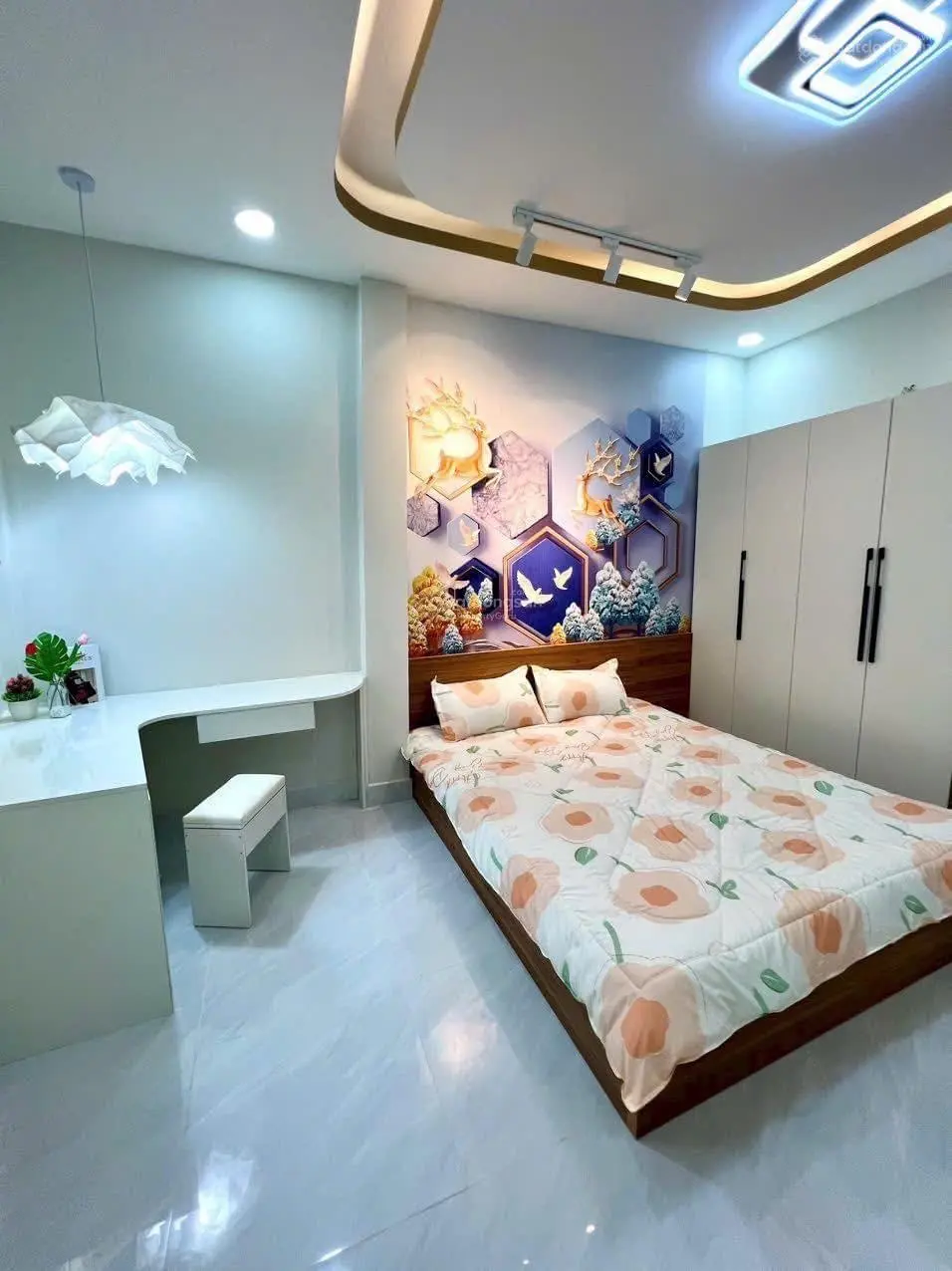 Chủ gửi nhà Nguyễn Văn Công 62m2 gần chợ Nguyễn Văn Công, SHR có sẵn HĐT 15tr/tháng, giá 2tỷ 170