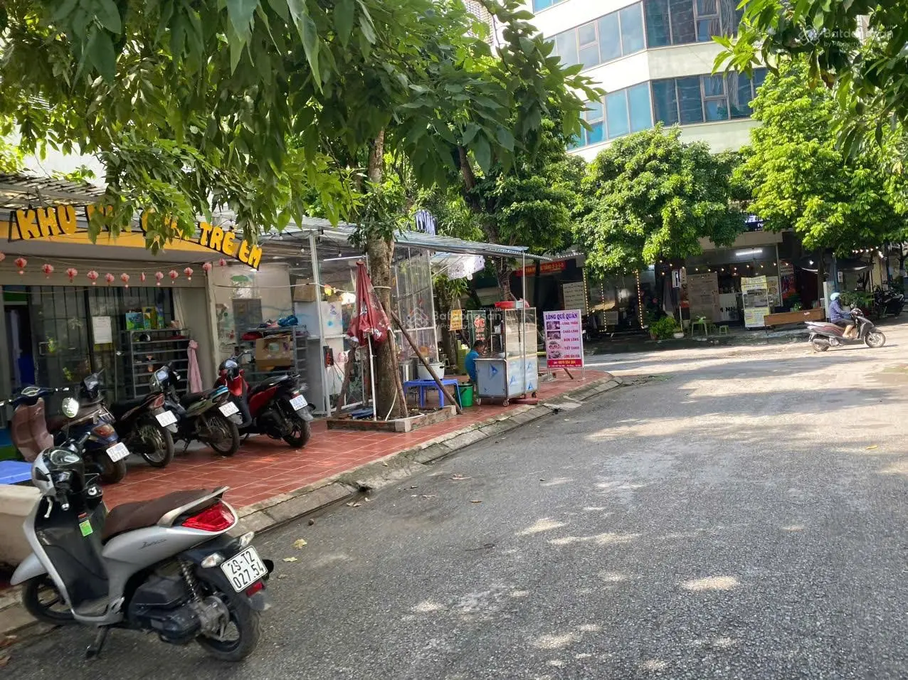 Bán biệt thự Văn Khê 165m2, 3 tầng, 10m, kinh doanh, làm văn phòng hay ở đều phù hợp giá hơn 30 tỷ