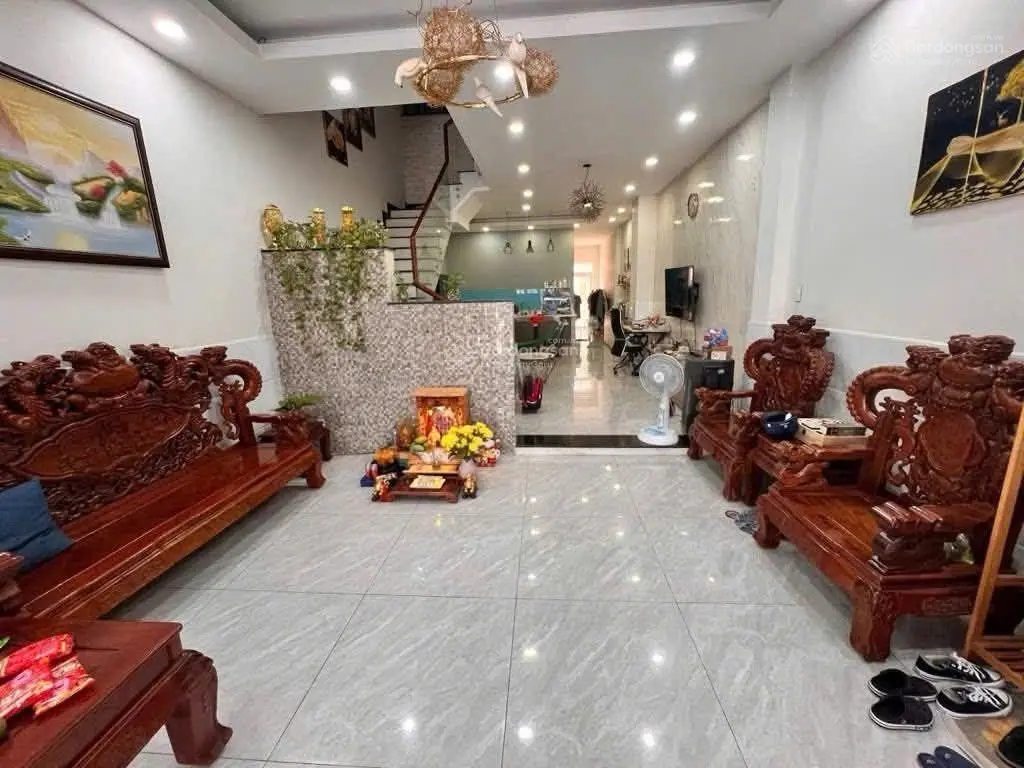 Bán nhà mặt phố Đường 10, 9,6 tỷ, 145m2, Q. Thủ Đức, TP. HCM chỉ với view đẹp