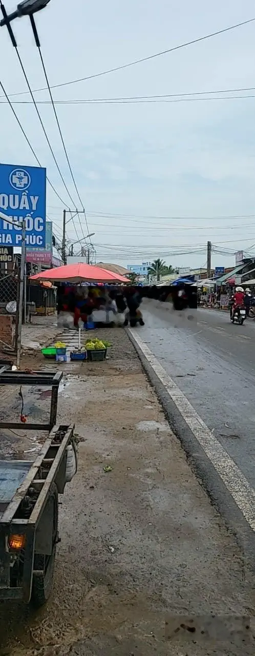 Cần bán căn nhà mặt tiền đường Hùng Vương, Phú Đông, Nhơn Trạch