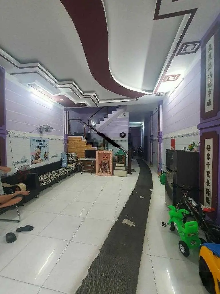 NHÀ BÁN TRUNG TÂM TÂN PHÚ-HẺM 4M-61M2 3,7 tỷ