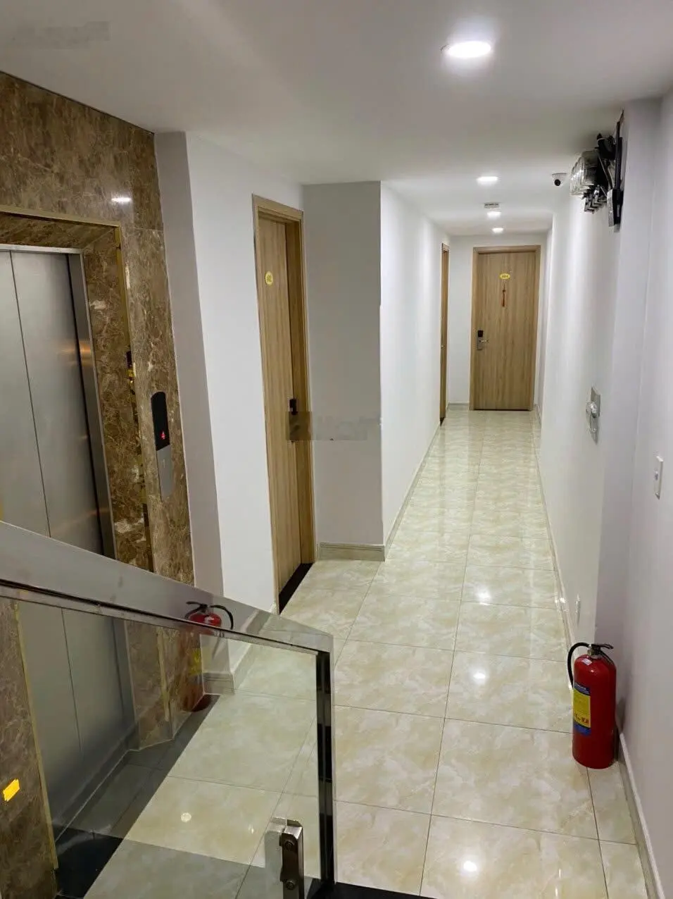 Bán nhà HXH Võ Thị Sáu Quận 1 , DT 5,6 x 22m 6 tầng thang máy HĐT 120 tr/tháng 26 tỷ TL