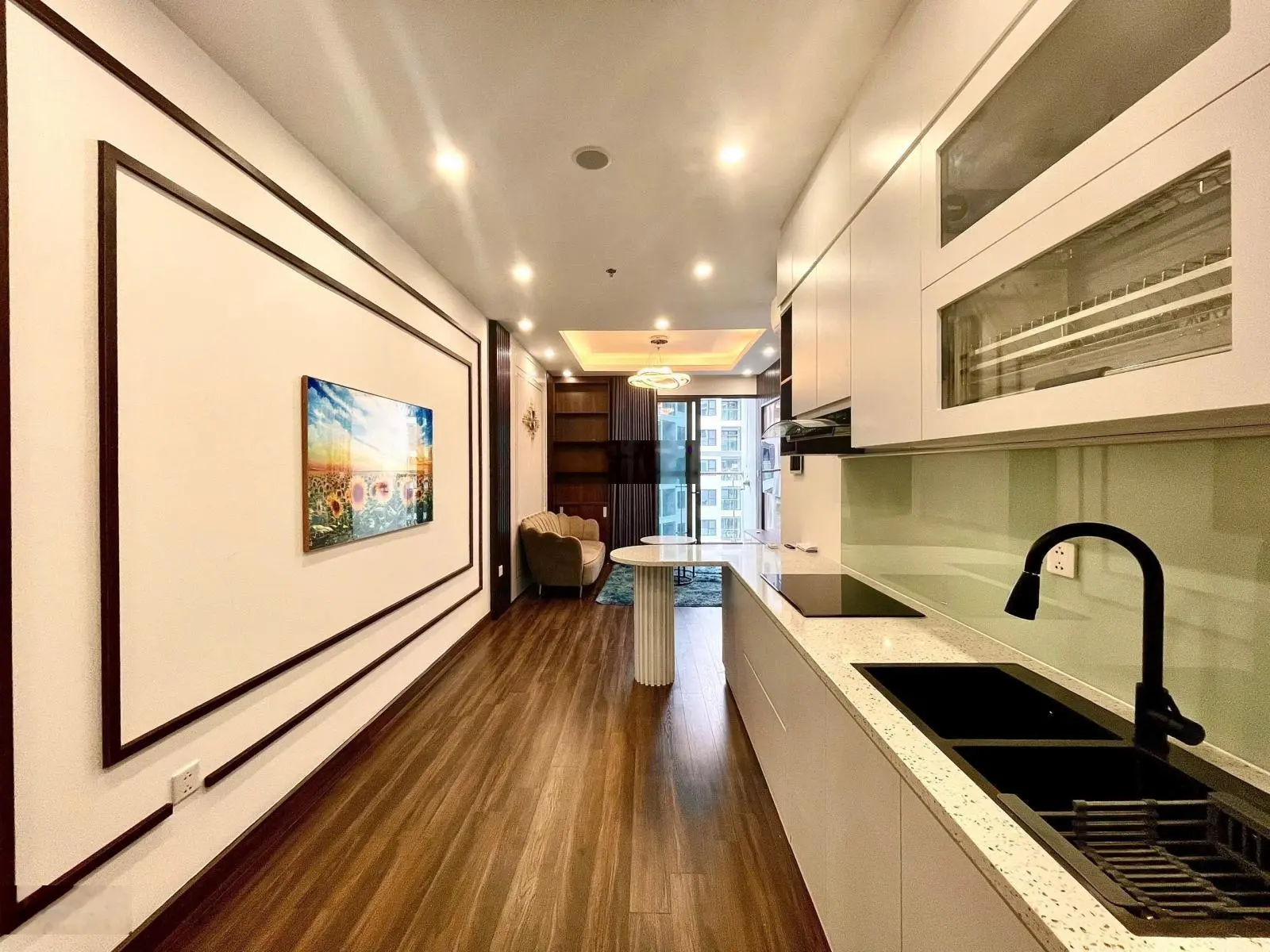 Bán căn chung cư 1,5N, 1WC tại Hoàng Huy Commerce full nội thất giá tốt nhất thị trường