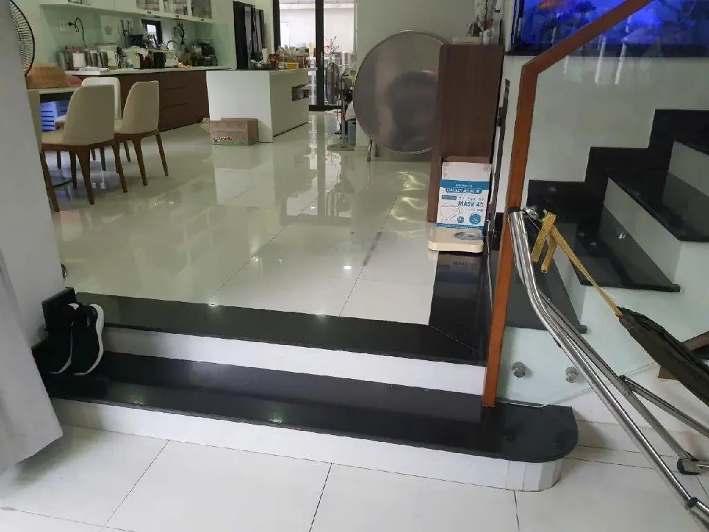 Cần bán gấp, biệt thự xa hoa ngay trung tâm trường thọ, 3 tầng, 12x24; chỉ 30 tỷ.