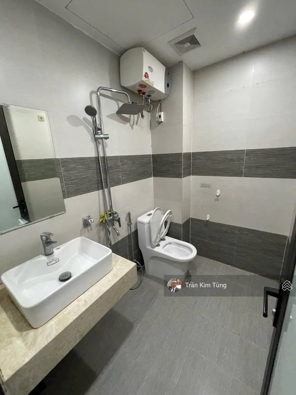 Bán nhà 5 tầng Đàm Quang Trung, đối diện Aeon Long Biên, chân cầu Vĩnh Tuy ô tô vào cổng
